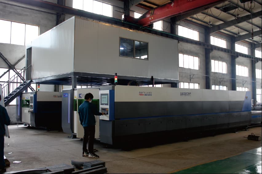 Equipos y l&iacute;neas de producci&oacute;n